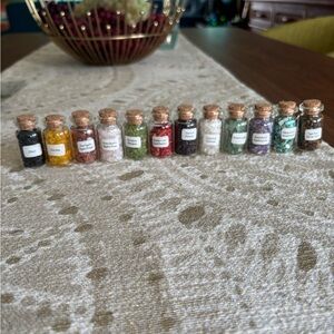 Crystals and rocks mini bottles